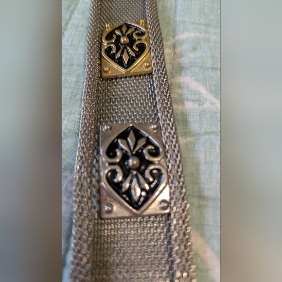 Gorgeous Silver Metal Mesh With Gold and Black Details. 39" - Picture 6 of 7